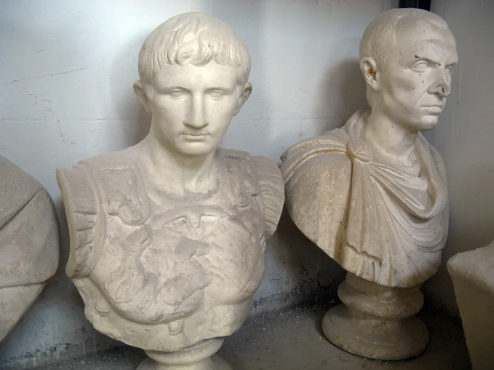Busti augusto imperatore romano coppia