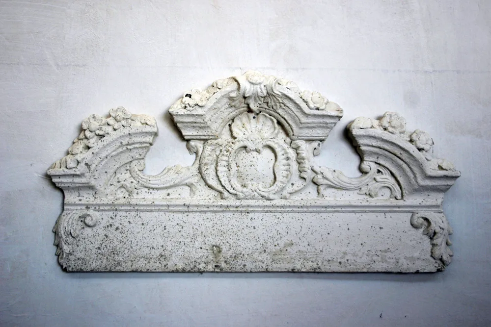Cimasa decorativa stucco barocco