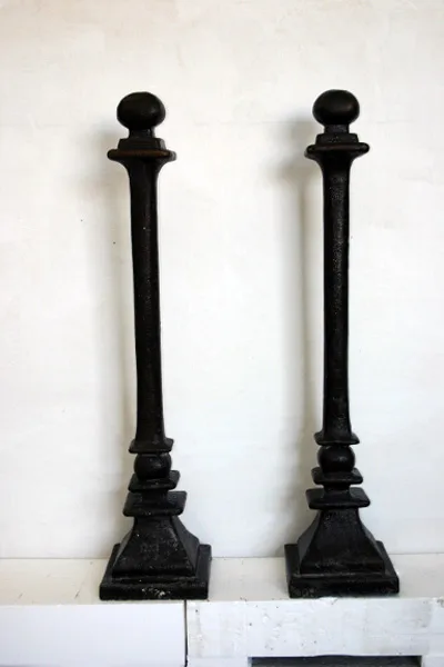 Colonnini stradali ghisa coppia