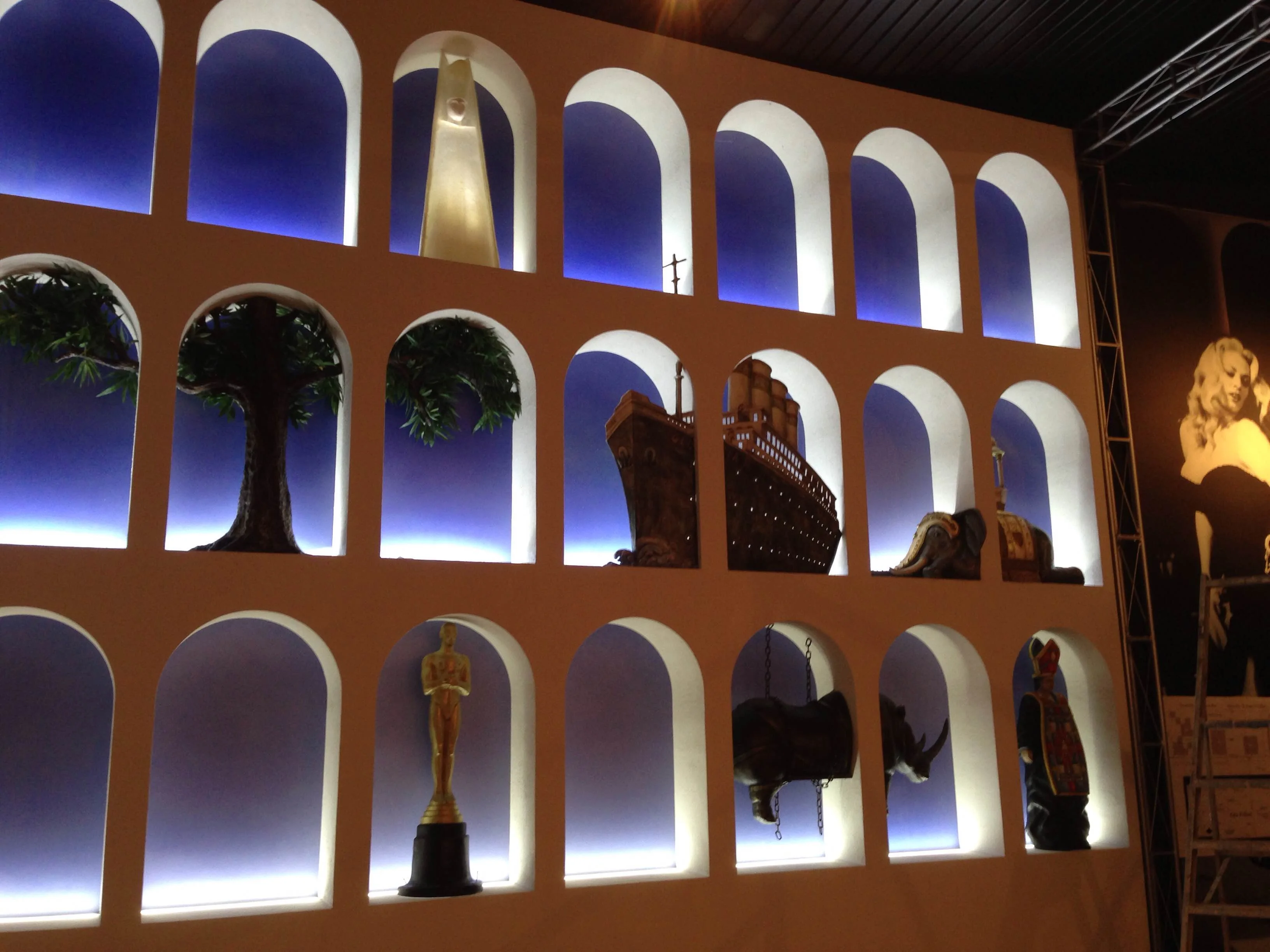 Another view of the installation, with scenic details